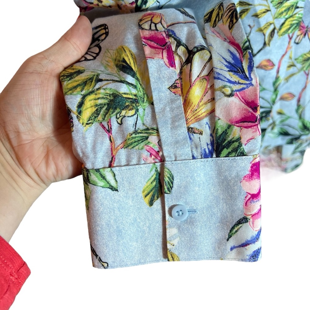 Chico’s No-Iron Cotton “Butterfly Garden” Shirt • Size 3 (16-18) - Picture 4 of 10